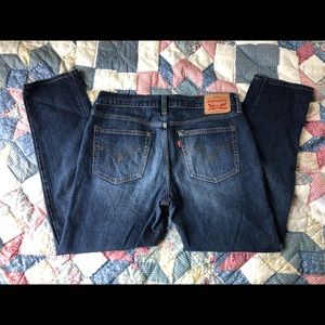 Levi Boyfriend Jeans size 27, waist 32"